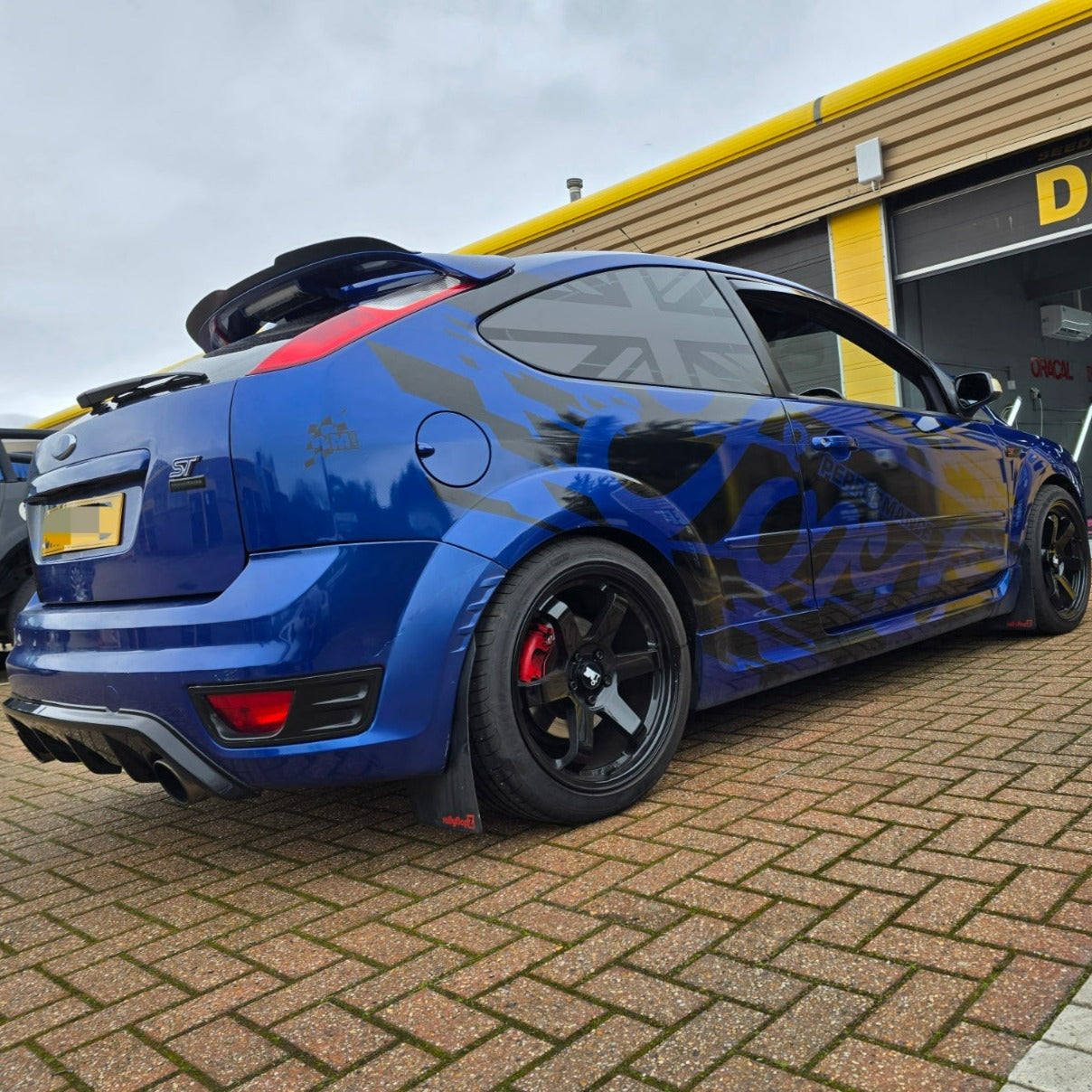 Mk2 & 2.5 Focus Rear 3 Door Union Jack Window Vinyl Decal Set (Pair)