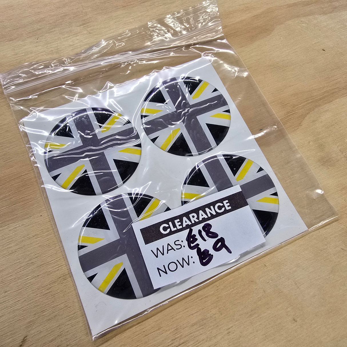 *Clearance* Union Jack Centre Cap Gels - 54mm