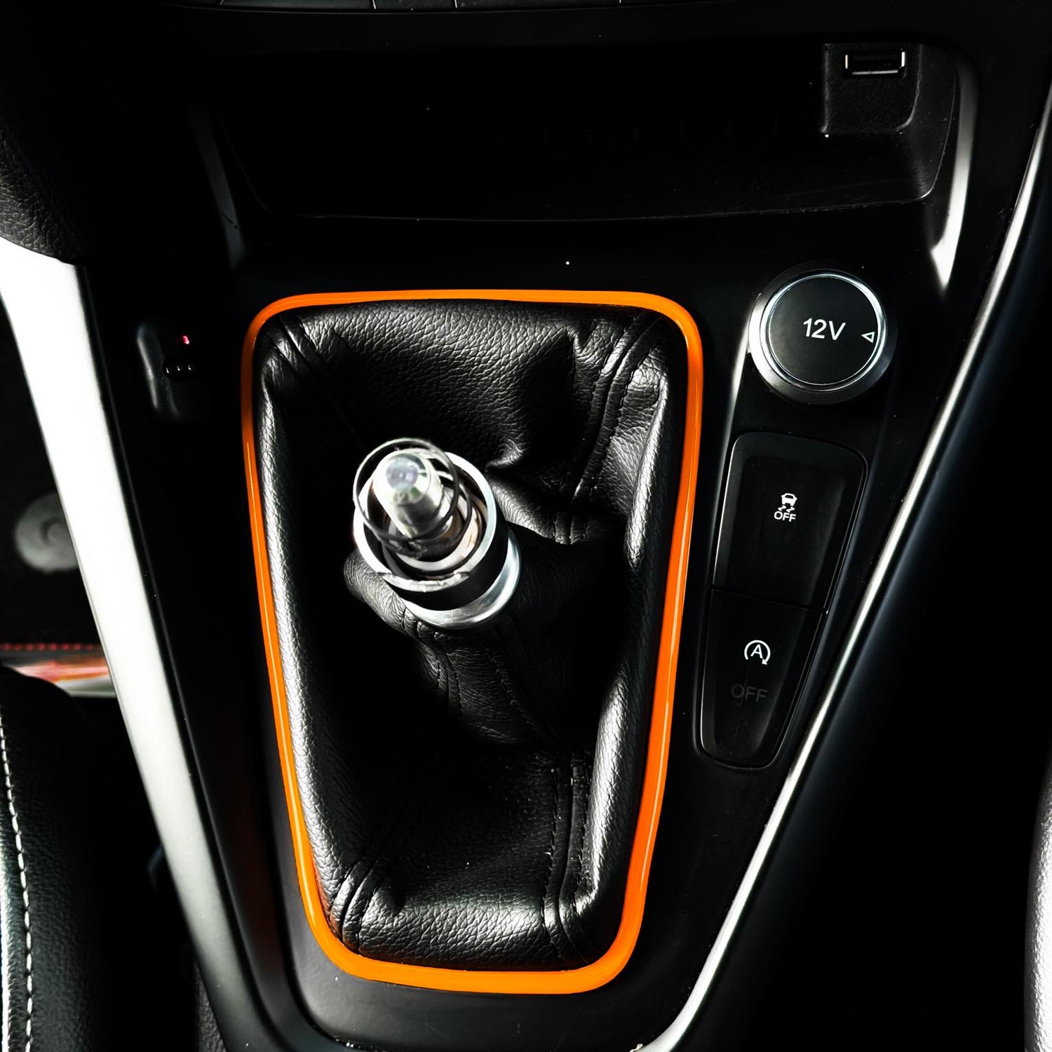 Mk3.5 Focus (Facelift only) Gear shift Gaiter Surround Gel