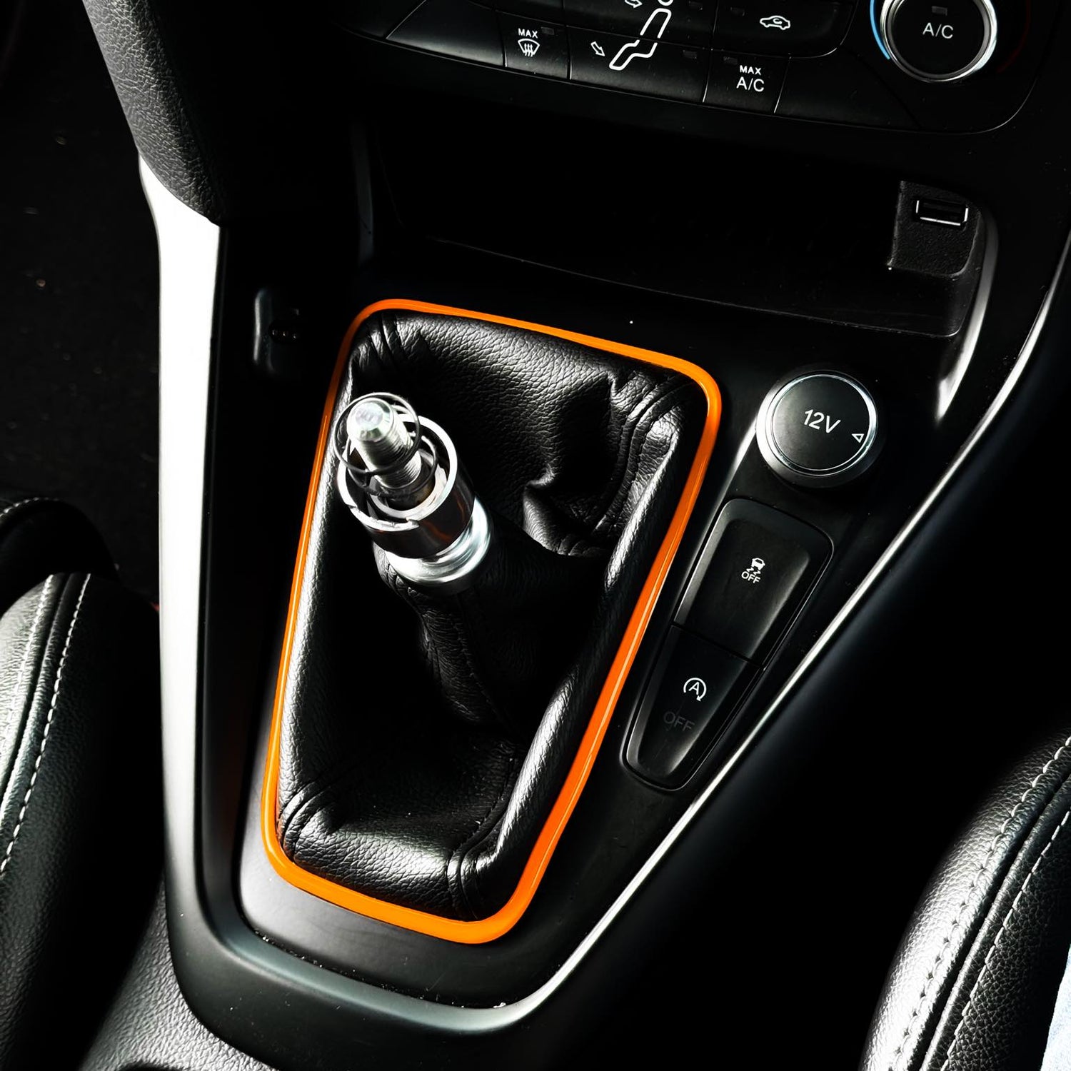 Mk3.5 Focus (Facelift only) Gear shift Gaiter Surround Gel
