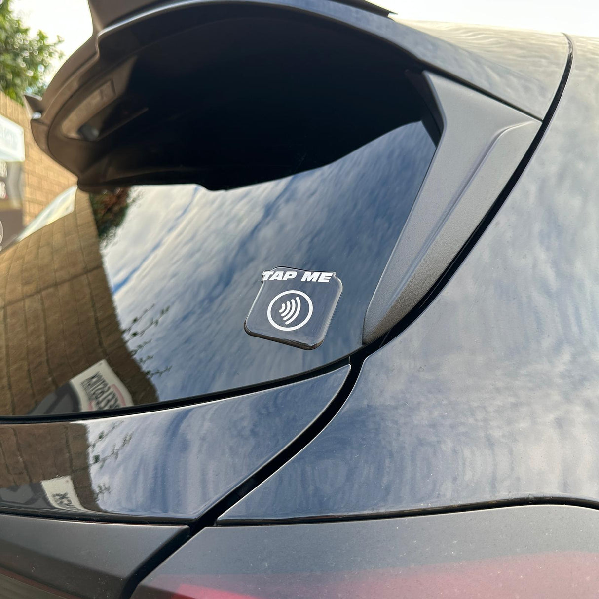 Social Media NFC ’Tap Me’ Gel Sticker - Social Media Gel Badges