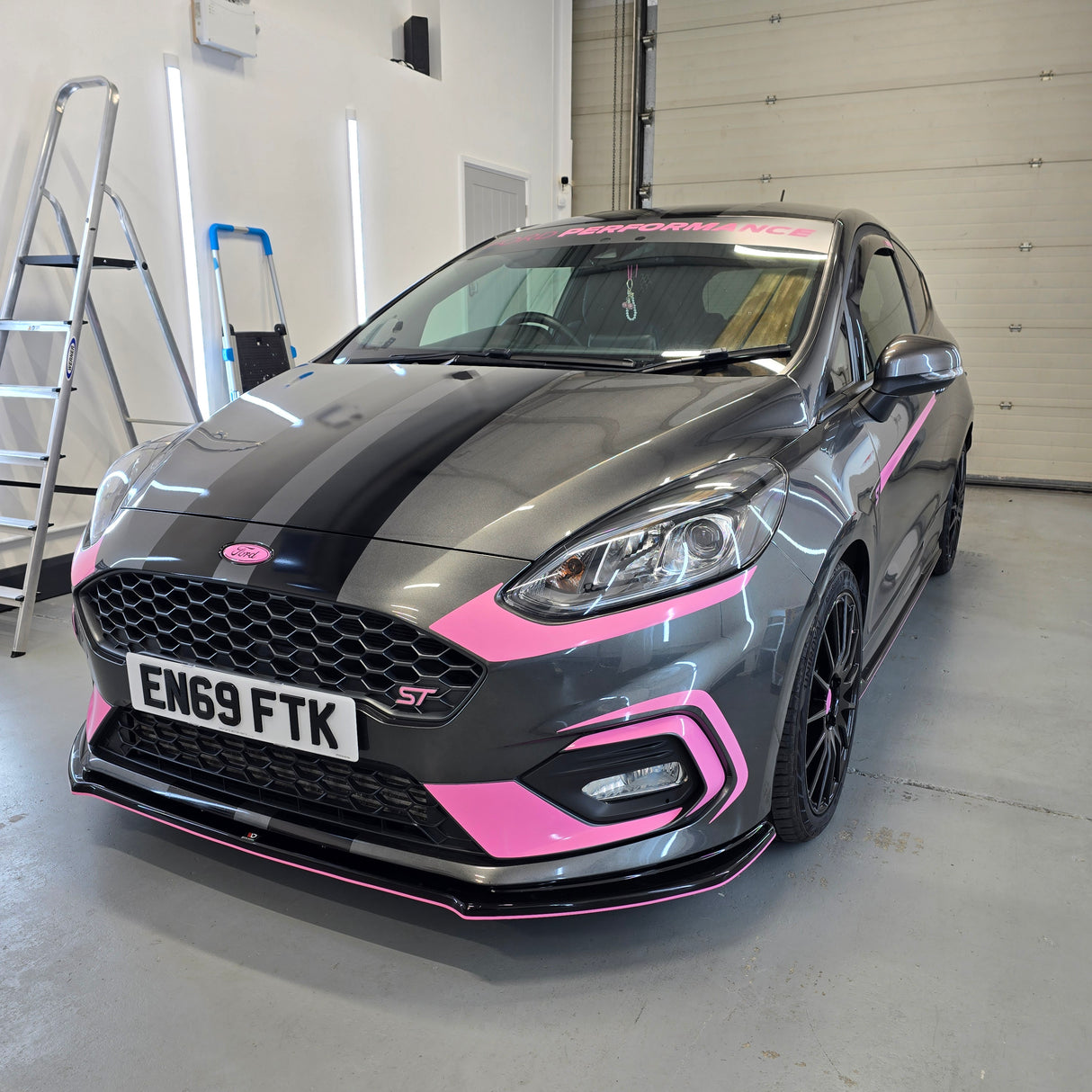 Mk8 Ford Fiesta "Up and Over" Stripes