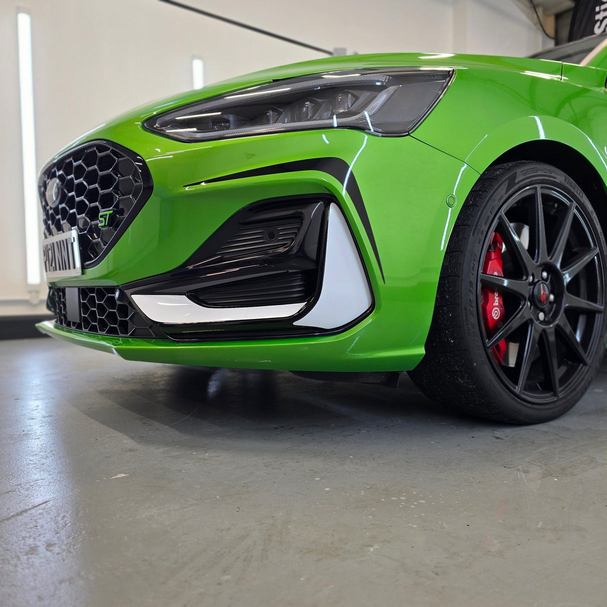 Mk4.5 Focus ST Inner Front Quarter Vinyl Decal Set (Facelift Only)