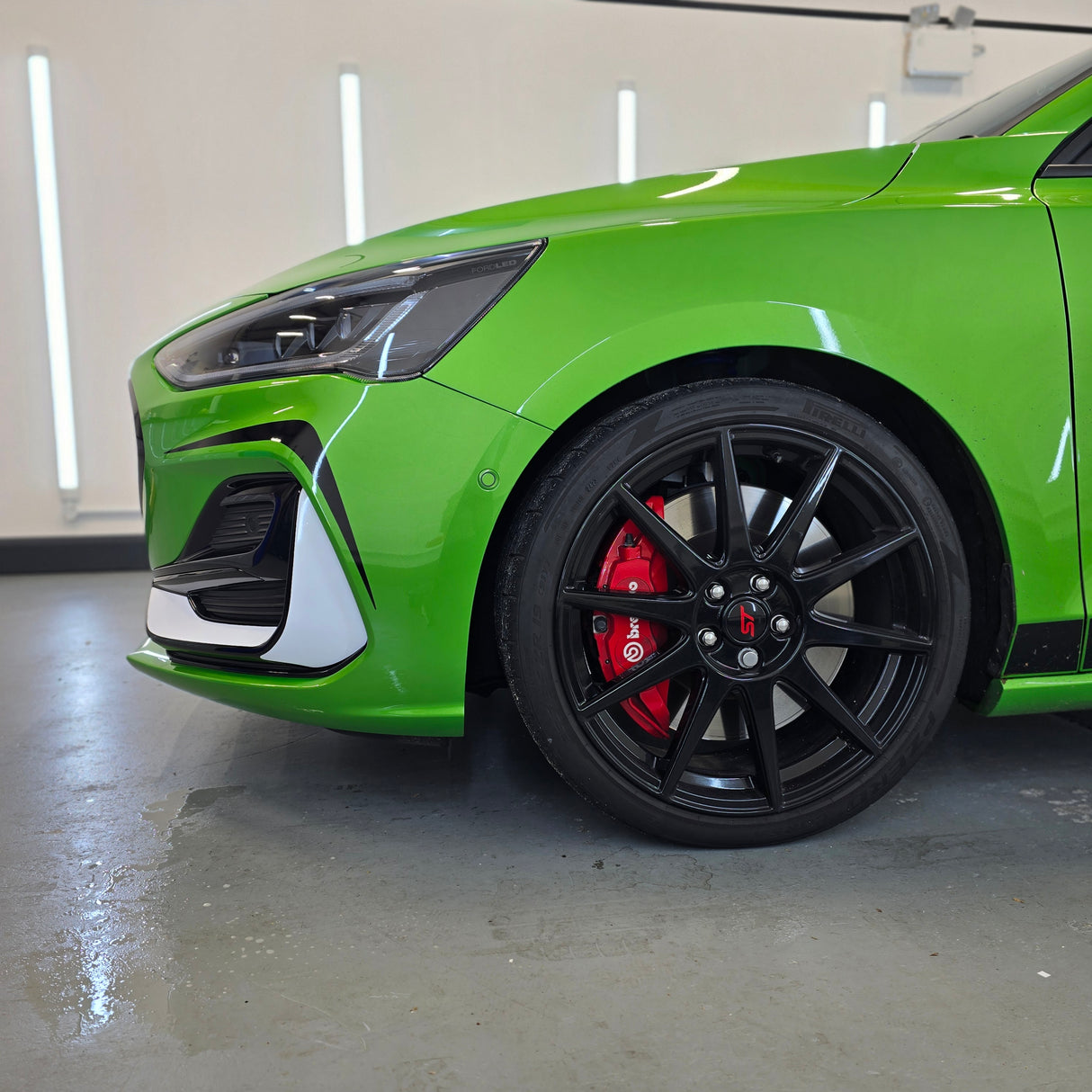 Mk4.5 Focus ST Inner Front Quarter Vinyl Decal Set (Facelift Only)