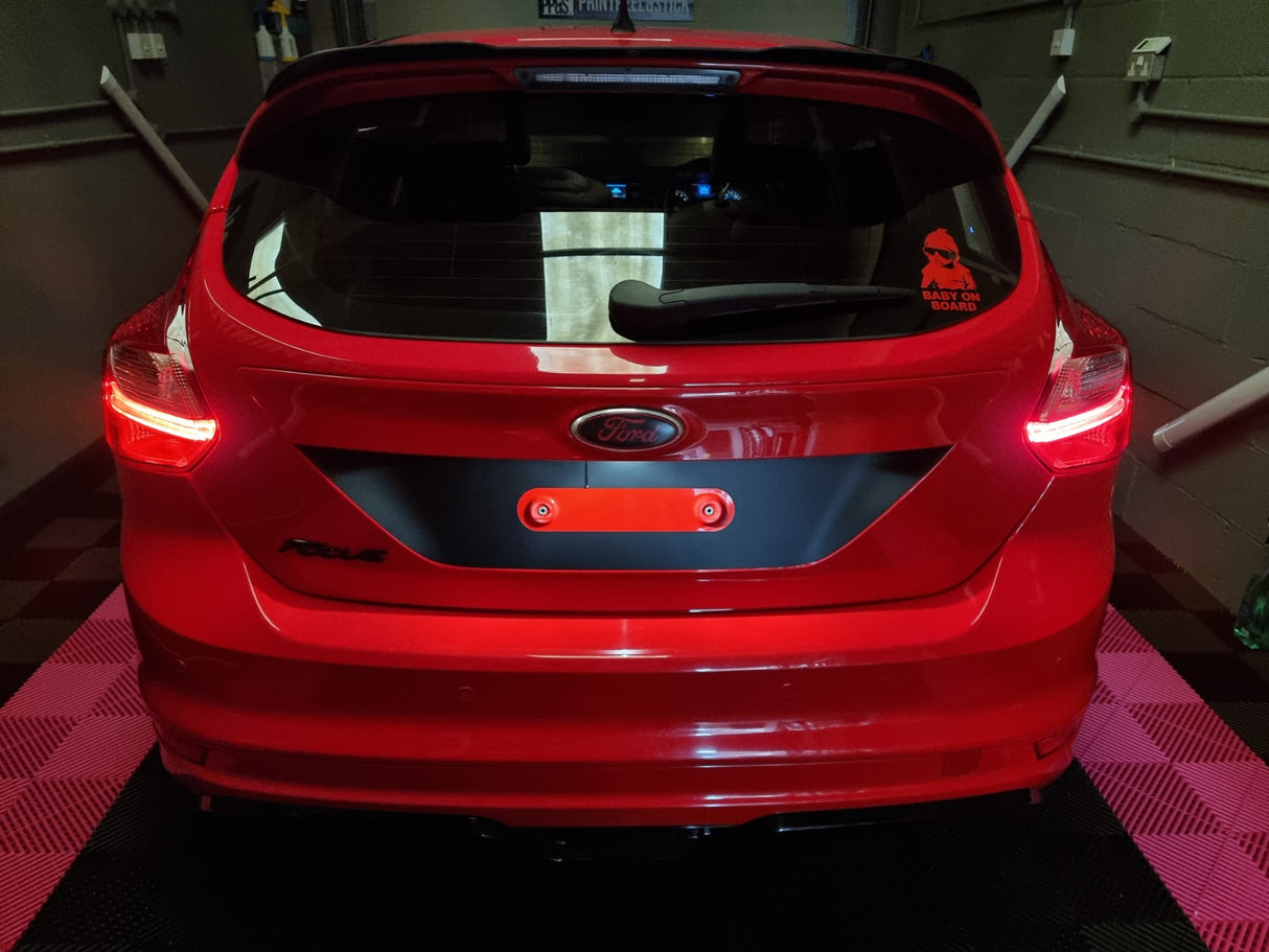 Focus Mk3 (Pre Faclift) Rear Licence Plate vinyl Decal (Hatchback Only)