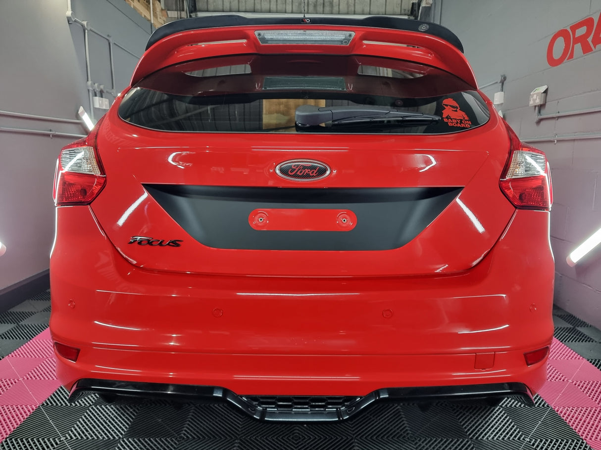 Focus Mk3 (Pre Faclift) Rear Licence Plate vinyl Decal (Hatchback Only)