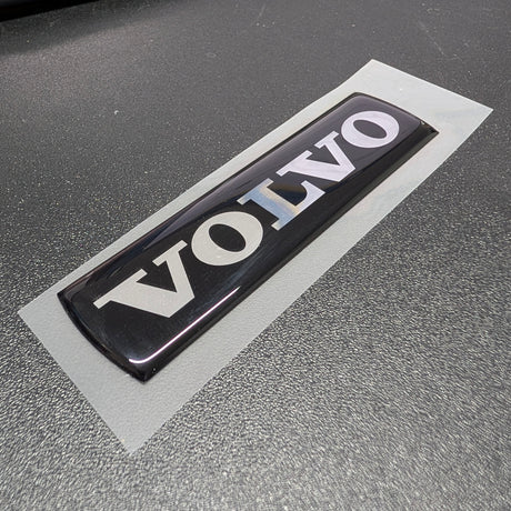 *** Clearance *** Volvo Grille Badge Gel Insert - BLACK & CHROME