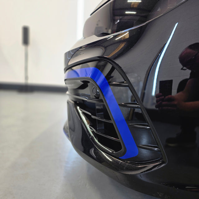Golf R mk8 (Pre facelift) Front Outer Quarter Decals - Front Quarter Decals