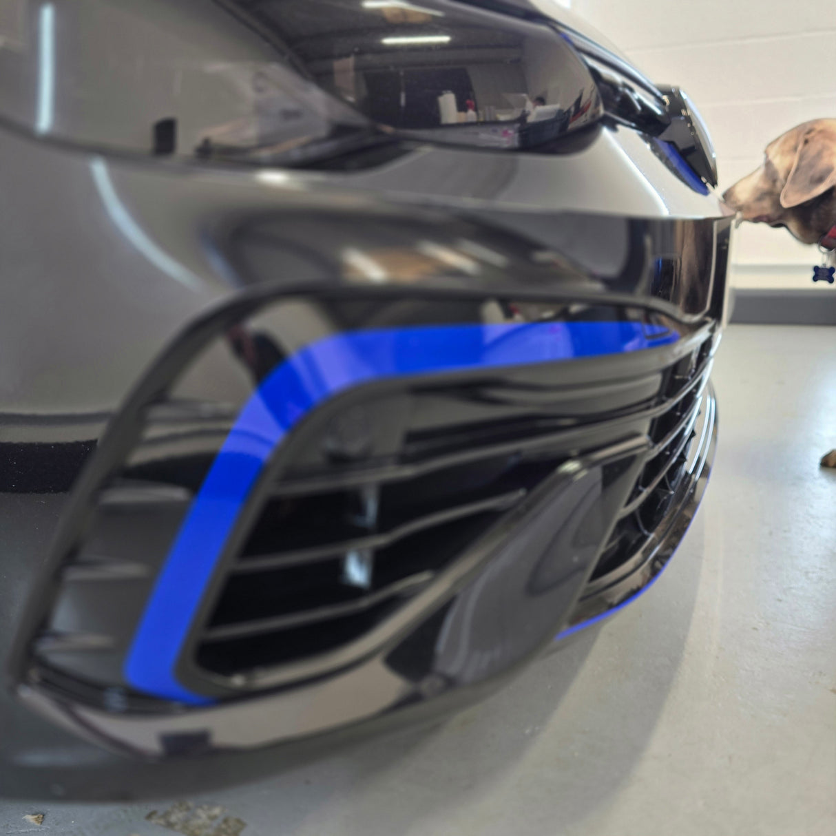 Golf R mk8 (Pre facelift) Front Outer Quarter Decals