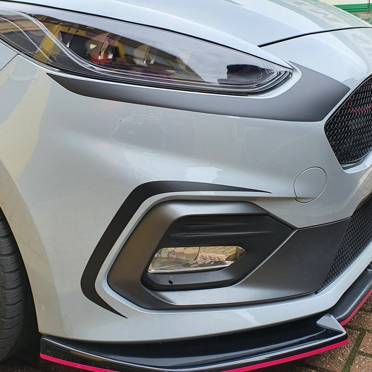 Mk8 Fiesta Eyeliner