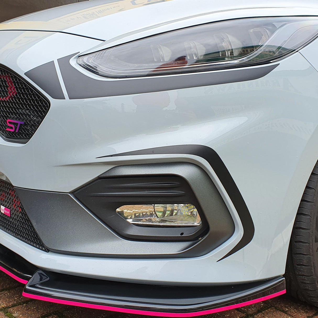 Mk8 Fiesta Eyeliner