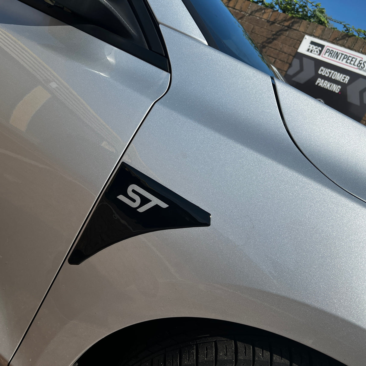 MK4 Focus Wing Gels (cut out logo version)